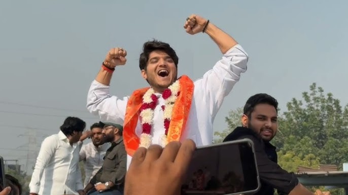 मृदुल तिवारी के स्वागत में नोएडा में चक्काजाम, सैकड़ों फैंस ने किया जोरदार स्वागत, अभिषेक बजाज और आवेज संग हुई रीयूनियन