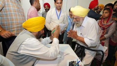 बुज़ुर्गों की दफ़्तर जाने की परेशानी अब खत्म! पंजाब सरकार ने लॉन्च किया 'सेवा पोर्टल', 3.15 लाख बुज़ुर्गों को अब घर बैठे मिलेगा पेंशन