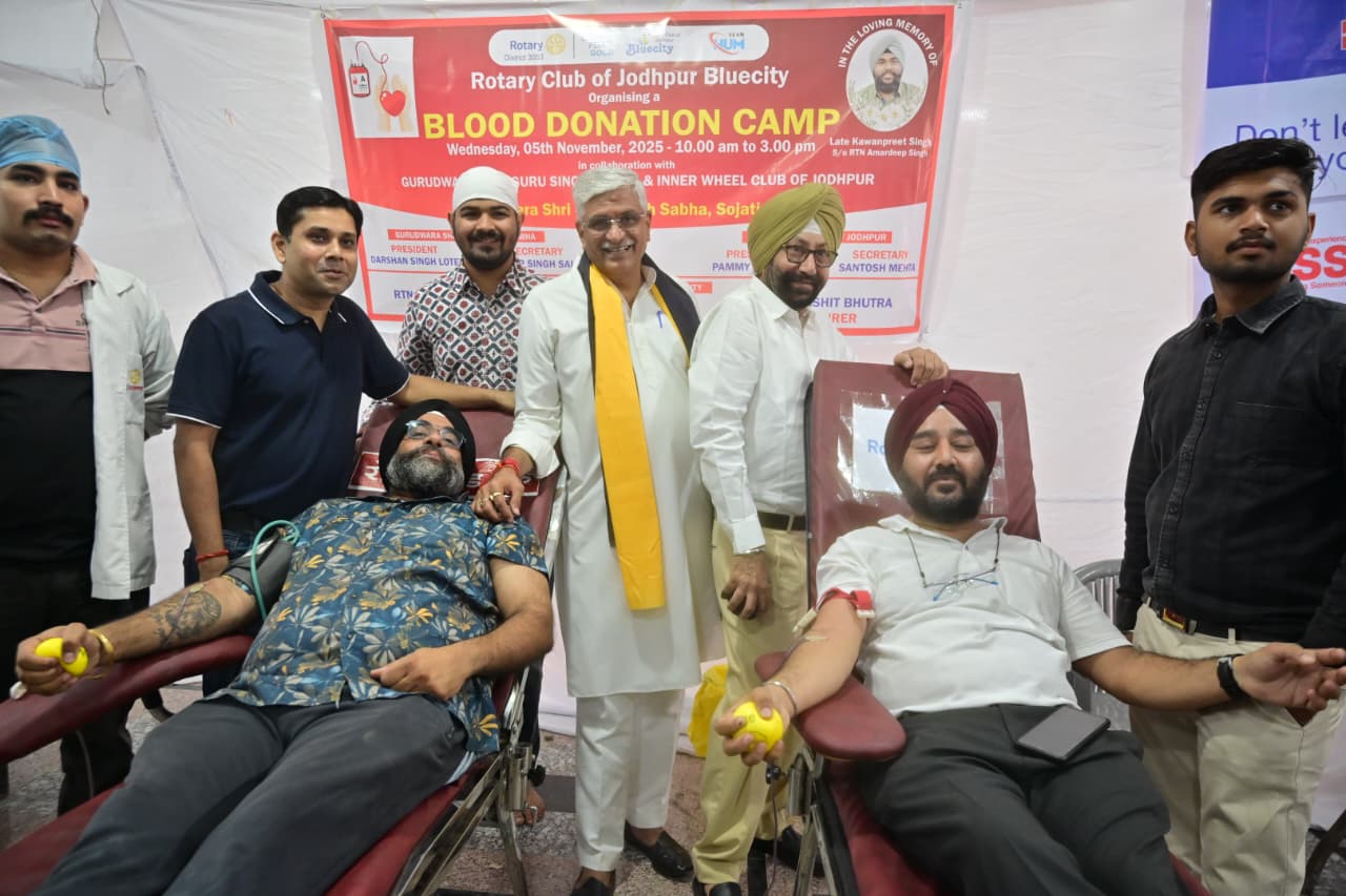 गुरु नानक देव जी के प्रकाश पर्व पर केंद्रीय मंत्री गजेन्द्र सिंह शेखावत ने गुरुद्वारे में की अरदास, रक्तदान शिविर में बढ़ाया उत्साह