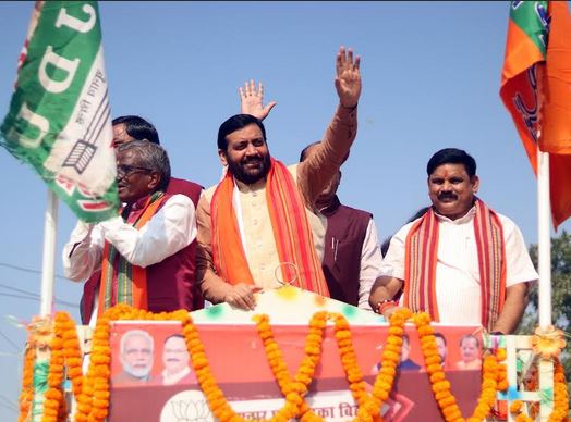 मुख्यमंत्री श्री नायब सिंह सैनी ने बगाह में किया रोड शो, कहा – बिहार में कायम रहेगा सुशासन का दौर