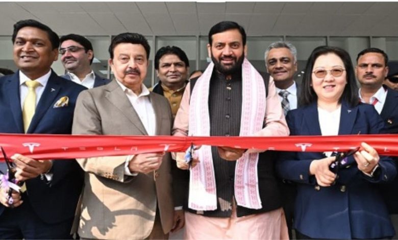 मुख्यमंत्री नायब सिंह सैनी ने गुरुग्राम में टेस्ला इंडिया मोटर्स के देश के पहले ऑल इन वन केंद्र का किया उद्घाटन