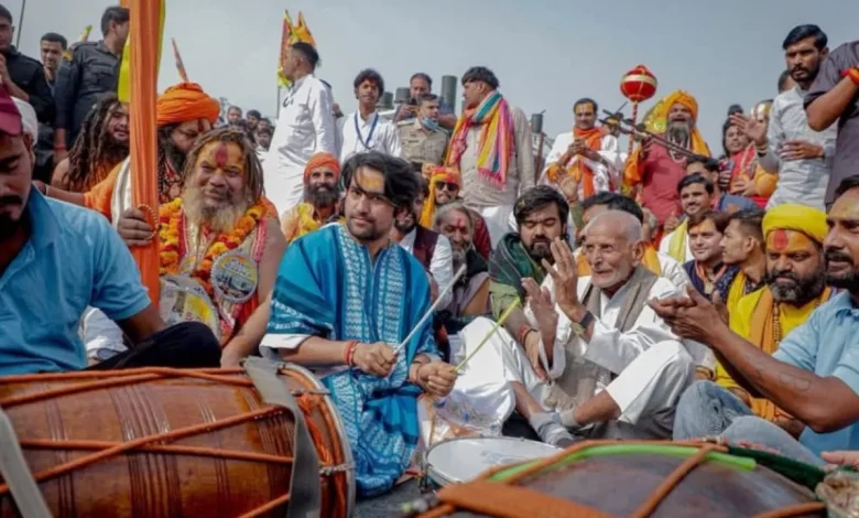 बागेश्वर बाबा पदयात्रा 2025: आज आठवां दिन, मथुरा की ओर बढ़ी यात्रा