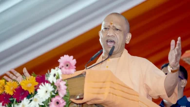 बिहार चुनाव 2025: मोतिहारी में सीएम योगी का विपक्ष पर हमला, लालटेन नहीं LED लाइट में चमकेगा बिहार 1 बिहार चुनाव 2025: मोतिहारी में सीएम योगी का विपक्ष पर हमला, लालटेन नहीं LED लाइट में चमकेगा बिहार