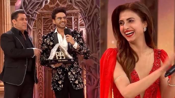 गौरव खन्ना के पिता विनोद खन्ना ने फरहाना भट्ट के कमेंट पर जताई नाराजगी, कहा "मैं होता तो थप्पड़ मार देता" 12 गौरव खन्ना के पिता विनोद खन्ना ने फरहाना भट्ट के कमेंट पर जताई नाराजगी, कहा "मैं होता तो थप्पड़ मार देता"