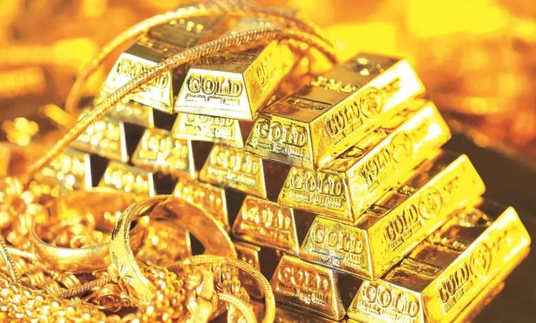 Today Gold Price: रुपये के कमजोर होने से चमका सोना, जानें 3 दिसंबर को सोने की खरीदारी के लिए कितना खर्च होगा