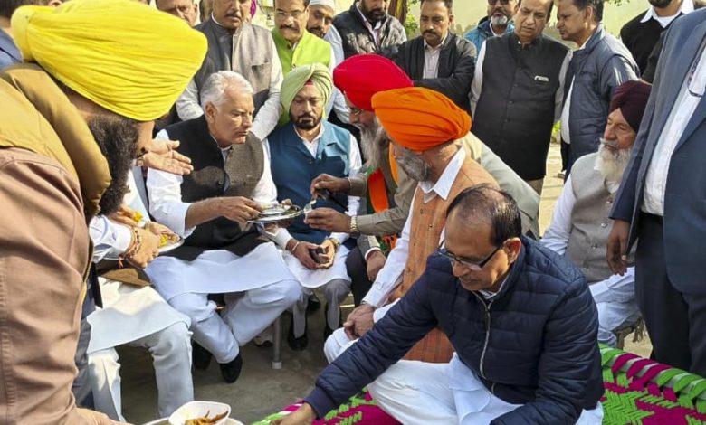 Union Agriculture Minister ने सराहा पंजाब का मॉडल: AAP सरकार का पराली मैनेजमेंट बना राष्ट्रीय उदहारण