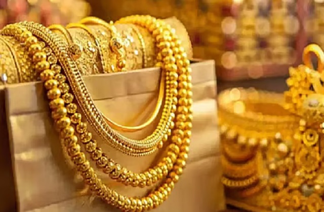 Today Gold Price: लगातार दूसरे दिन गिरावट, जानें 10 दिसंबर को आपके शहर का सोने का रेट