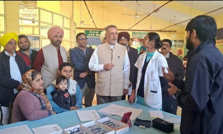 मान सरकार की जनहित पहल: डॉ. बलबीर सिंह ने फतेहगढ़ साहिब के स्वास्थ्य केंद्रों का किया औचक निरीक्षण