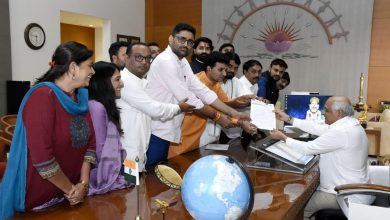 गुजरात के किसानों की 11 मांगों को लेकर AAP के प्रतिनिधिमंडल ने मुख्यमंत्री से मुलाकात की