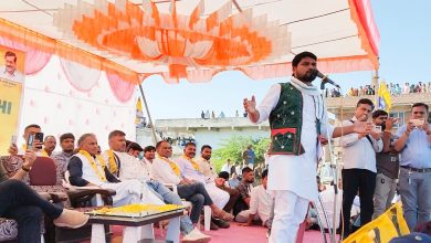 चैतर वसावा: भाजपा सरकार ने खनन माफियाओं के लिए रेड कार्पेट बिछाकर अरावली में खनन का न्योता दिया है