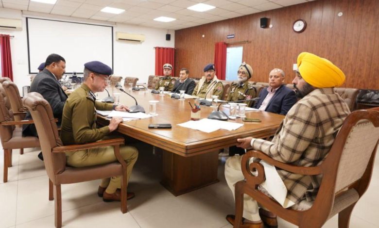 पंजाब: नशा तस्करों पर सख्त कार्रवाई, 2,730 करोड़ की संपत्ति जब्त, 916 गैंगस्टर गिरफ्तार – CM मान ने पुलिस की की सराहना