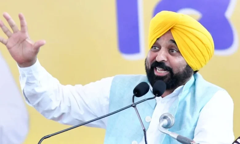 मुख्यमंत्री भगवंत मान ने नवजोत कौर सिद्धू के विवाद पर विपक्ष को लिया आड़े हाथ, निवेश और विकास पर केंद्रित की अपनी रणनीति