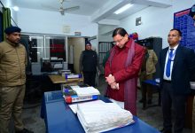 मुख्यमंत्री पुष्कर सिंह धामी ने डालनवाला थाने का औचक निरीक्षण, नदारद SHO को लाइन हाजिर किया