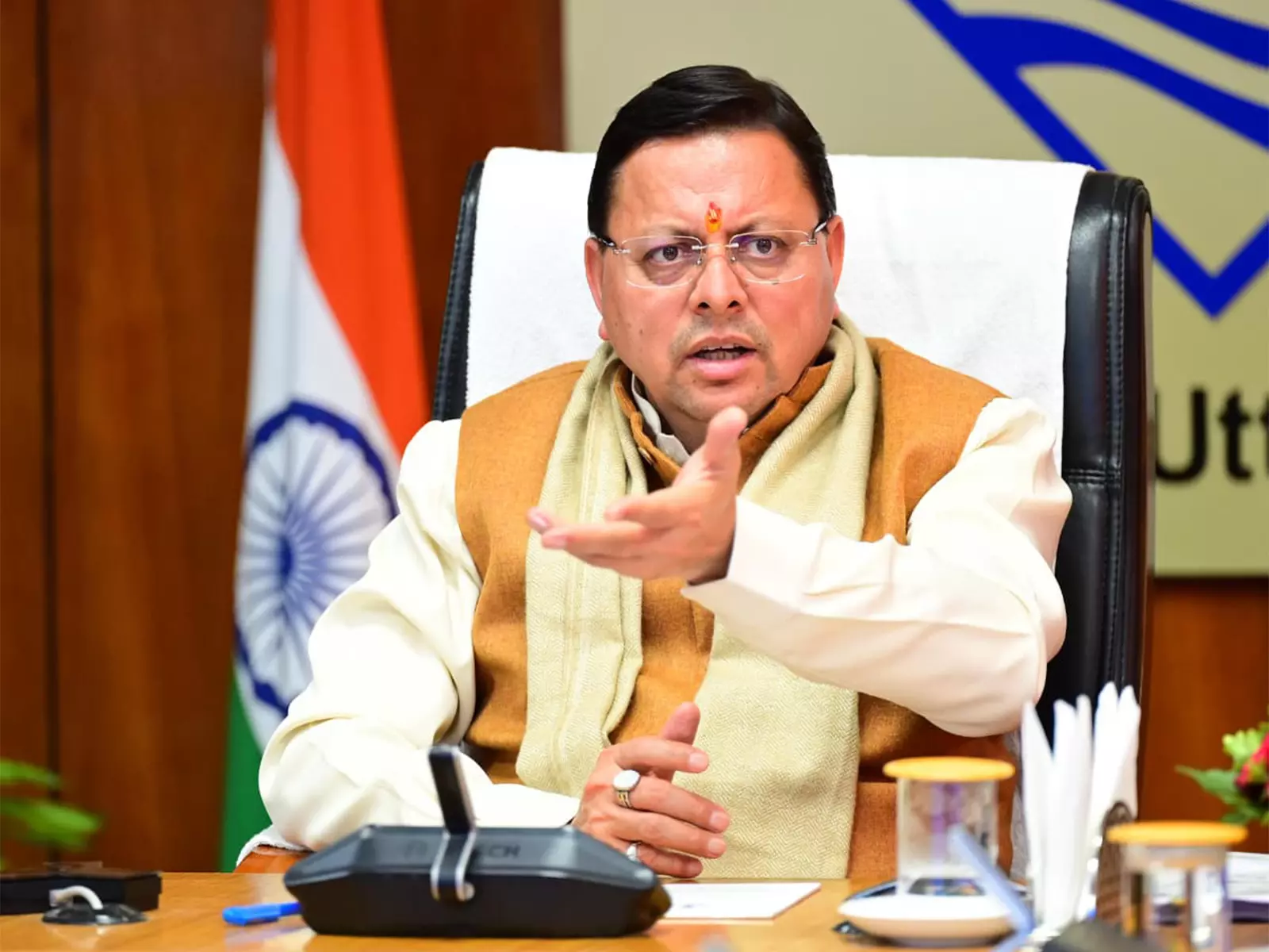 उत्तराखंड में धामी सरकार का कड़ा कदम: वन्यजीव संघर्ष रोकने पौड़ी DFO हटाने का आदेश