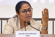 दिल्ली में भ्रष्टाचार पर सख्त कार्रवाई, तहसीलदार और सब-रजिस्ट्रार सस्पेंड