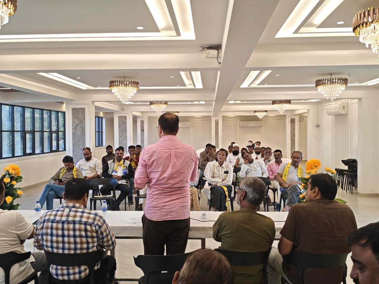 वडगाम में AAP द्वारा विधानसभा कार्यकर्ता बैठक का आयोजन, राष्ट्रीय एवं प्रदेश स्तर के नेताओं की रही उपस्थिति 12 वडगाम में AAP द्वारा विधानसभा कार्यकर्ता बैठक का आयोजन, राष्ट्रीय एवं प्रदेश स्तर के नेताओं की रही उपस्थिति