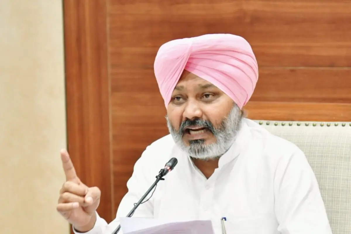 हरपाल सिंह चीमा के अनुसार, वित्त वर्ष 2025-26 में जीएसटी संग्रह में 16% की वृद्धि हुई और उत्पाद शुल्क राजस्व बढ़कर 7,401 करोड़ रुपये हो गया।