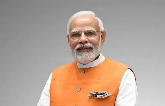 प्रधानमंत्री श्री नरेन्द्र मोदी ने वेदमूर्ति देवव्रत महेश रेखे को दंडक्रम परायणम पूरा करने पर बधाई दी