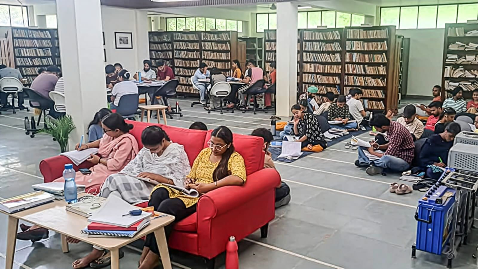 अबोहर की ‘आभा लाइब्रेरी’ समेत275 अत्याधुनिक पुस्तकालय बनीं मान सरकार की शान, और देश के लिए मिसाल 12 अबोहर की ‘आभा लाइब्रेरी’ समेत275 अत्याधुनिक पुस्तकालय बनीं मान सरकार की शान, और देश के लिए मिसाल