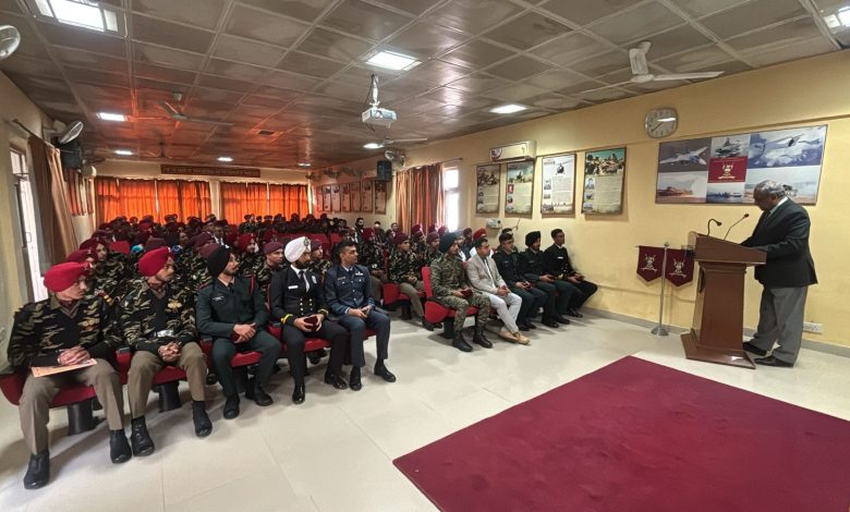 एमआरएसएएफपीआई ने उत्कृष्ट पूर्व छात्रों का जश्न मनाया, आठ युवा अधिकारियों को अचीवर अवार्ड से सम्मानित किया