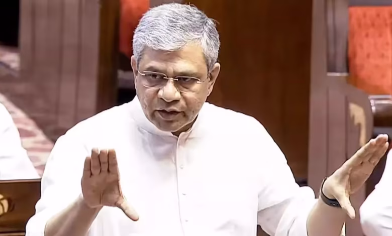 ट्रेन में ज्यादा सामान ले जाने पर लगेगा एक्स्ट्रा चार्ज, रेल मंत्री अश्विनी वैष्णव ने स्पष्ट किए नियम