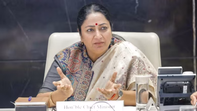 दिल्ली सरकार का बड़ा फैसला: पंजीकृत मजदूरों के खाते में भेजे जाएंगे 10,000 रुपये