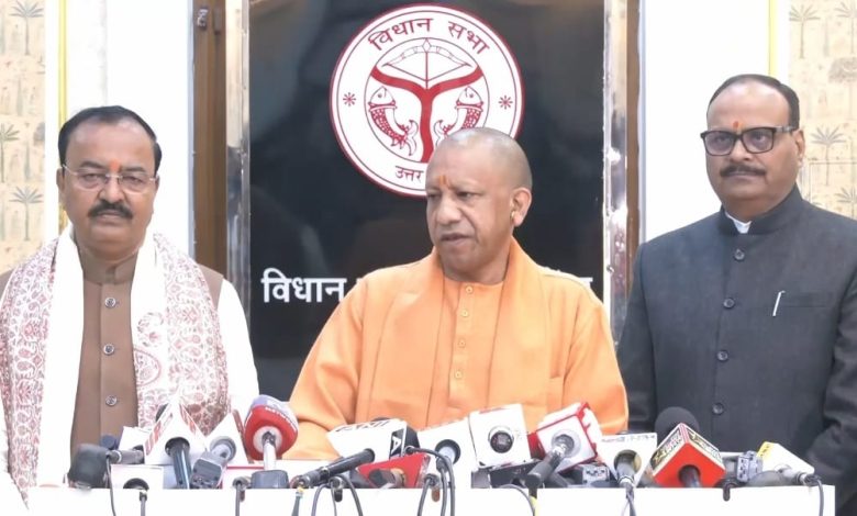 यूपी विधानसभा में कोडीन सिरप विवाद: CM योगी ने सपा विधायकों पर साधा निशाना