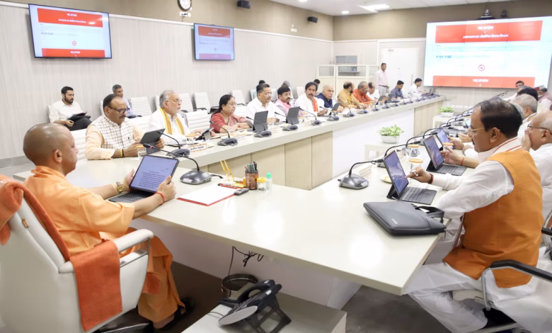 उत्तर प्रदेश कैबिनेट बैठक: कारोबारियों को SGST और स्टांप ड्यूटी पर राहत, 20 प्रस्तावों पर लगी मुहर