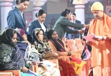 मुख्यमंत्री योगी आदित्यनाथ ने जनता दर्शन में दिए निर्देश: विदेश भेजने के नाम पर धोखाधड़ी करने वालों पर होगी सख्त कार्रवाई