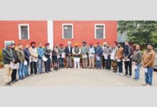 हरजोत सिंह बैंस ने पीएसईबी के 21 संविदा कर्मचारियों को नियमितीकरण प्रमाण पत्र सौंपे।