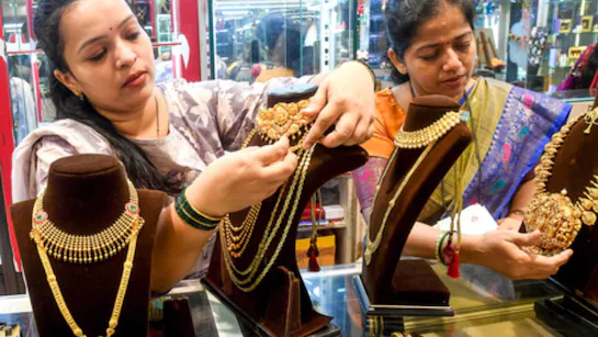Gold Silver Price Today 2026: सोना-चांदी में तेजी, सर्राफा बाजार में बनी हलचल