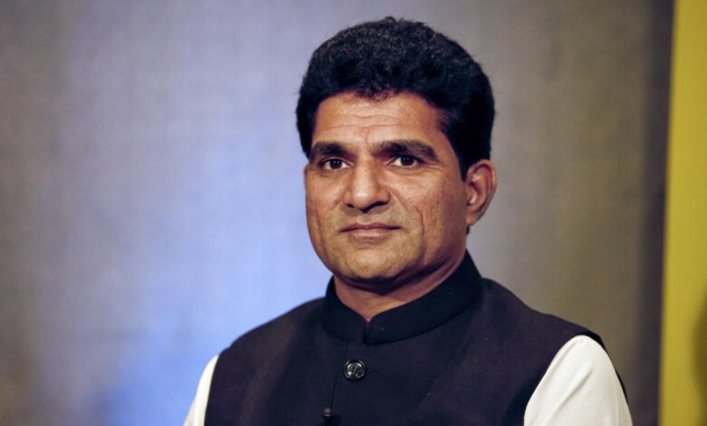 इसुदान गढ़वी का भावुक बयान – “गुजरात के 54 लाख किसान क्या राजू करपड़ा और प्रवीन राम को भूल तो नही गए ना?”