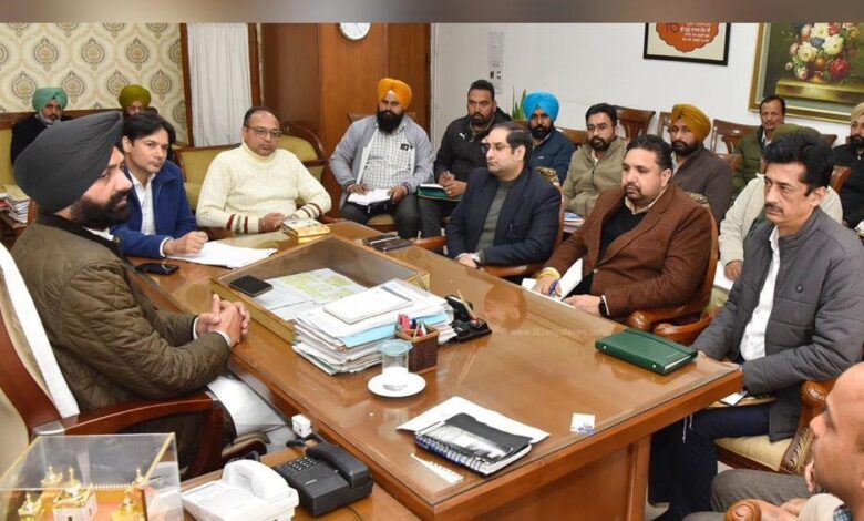 लालजीत सिंह भुल्लर: पंजाब सरकार संविदा कर्मचारियों को नियमित करने के लिए प्रतिबद्ध है; वास्तविक मांगों का जल्द से जल्द समाधान किया जाएगा