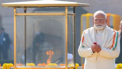 महात्मा गांधी की 78वीं पुण्यतिथि: पीएम नरेंद्र मोदी और अन्य नेताओं ने बापू को अर्पित की श्रद्धांजलि