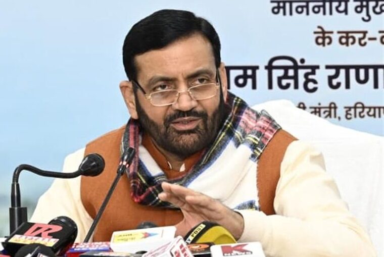 मुख्यमंत्री नायब सिंह सैनी आज बुधवार को मानेसर और पानीपत में हितधारकों के साथ बजट पूर्व परामर्श करेंगे।