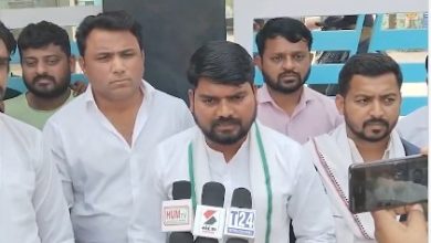 झगड़िया GIDC में मजदूरों के न्याय के लिए AAP विधायक चैतर वसावा का संघर्ष दूसरे दिन भी जारी