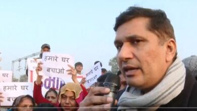 शालीमार बाग में घरों की तोड़फोड़ के विरोध में AAP का समर्थन, नागरिकों ने मांगी सुरक्षा