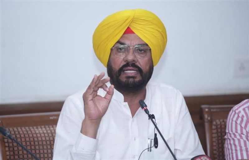 पंजाब पुलिस SIT ने 328 लापता स्वरूपों के मुख्य आरोपी सीए सतिंदर सिंह कोहली को गिरफ्तार किया