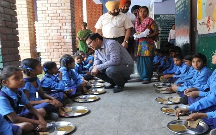पंजाब के 5,000 सरकारी स्कूलों में मान सरकार बनाएगी 'पौष्टिक बगीचे', बच्चों को मिलेगा ऑर्गेनिक मिड-डे मील