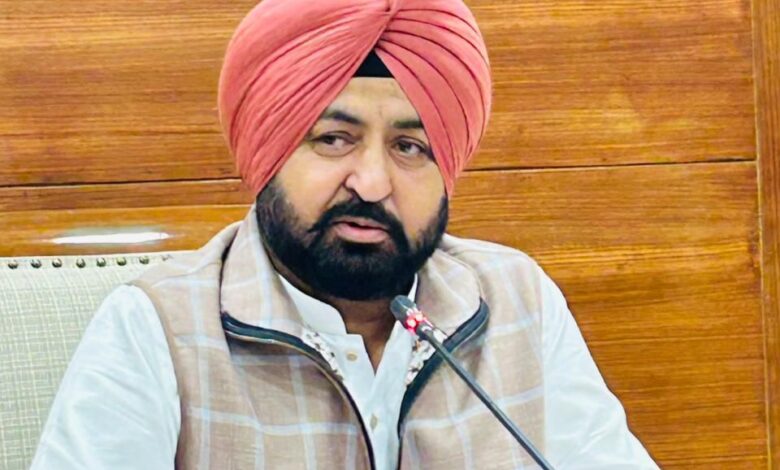 पंजाब: मान सरकार के डिजिटल विज़न से ईज़ी रजिस्ट्री ने बनाया रिकॉर्ड, 6 महीनों में 3.70 लाख से ज्यादा रजिस्ट्रियां