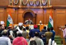 दिल्ली विधानसभा में चौथे दिन भी हंगामा, शीतकालीन सत्र एक दिन बढ़ाया गया