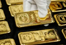 Gold Silver Rate Today: सोना-चांदी रिकॉर्ड ऊंचाई पर, जानें आज कमोडिटी से कैसे कर सकते हैं कमाई