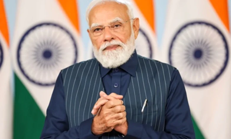 प्रधानमंत्री श्री नरेन्‍द्र मोदी ने सेना दिवस पर भारतीय सेना के शौर्य को सलाम किया