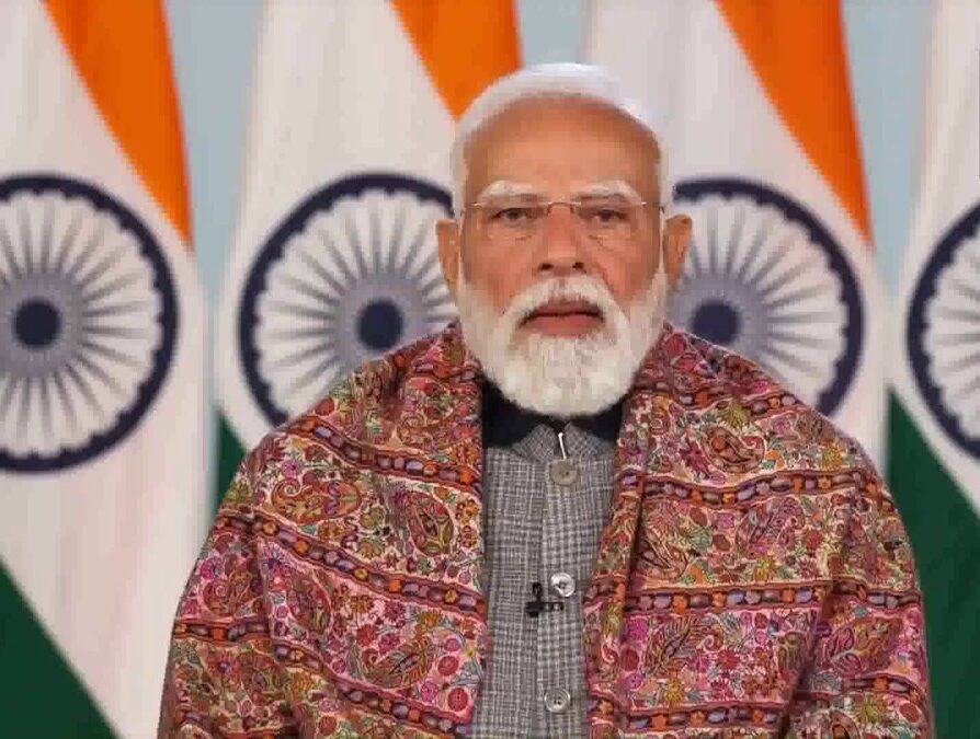 प्रधानमंत्री श्री नरेन्‍द्र मोदी ने शिक्षापत्री द्विशताब्दी महोत्सव को संबोधित किया