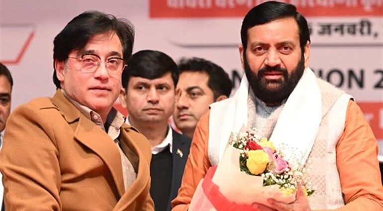 मुख्यमंत्री नायब सिंह सैनी ने हिसार में ताऊ देवी लाल टाउन पार्क के जीर्णोद्धार और पुनर्विकास का उद्घाटन किया।