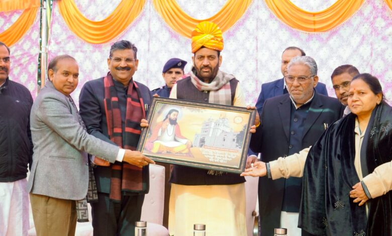 मुख्यमंत्री नायब सिंह सैनी ने कहा, "राज्य सरकार संतों की चिरस्थायी शिक्षाओं के माध्यम से सामाजिक सद्भाव को बढ़ावा दे रही है।"