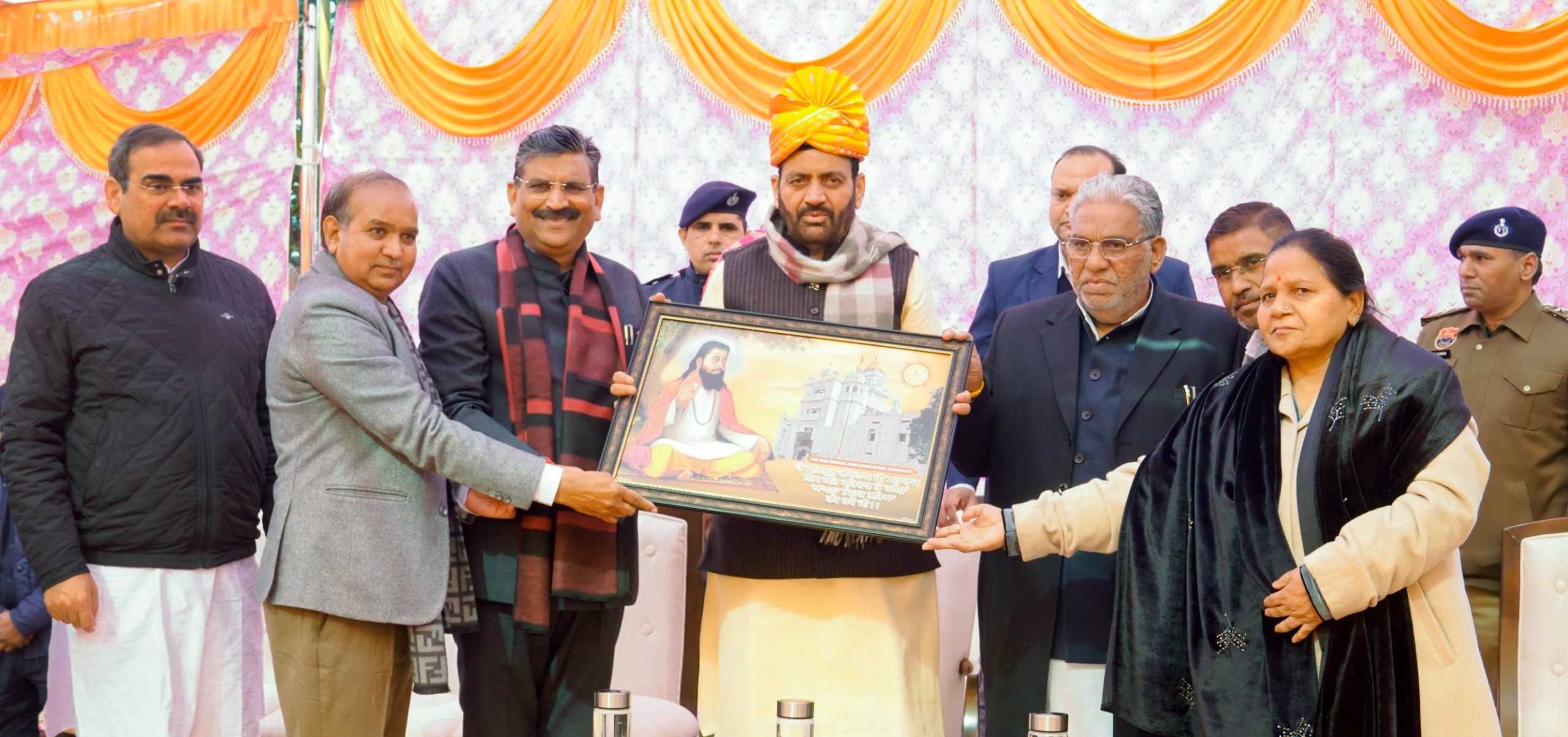 मुख्यमंत्री नायब सिंह सैनी ने कहा, "राज्य सरकार संतों की चिरस्थायी शिक्षाओं के माध्यम से सामाजिक सद्भाव को बढ़ावा दे रही है।"