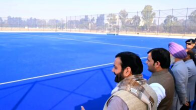 मुख्यमंत्री नायब सिंह सैनी ने कुरुक्षेत्र विश्वविद्यालय में 55 लाख रुपये की लागत से निर्मित सिंथेटिक हॉकी मैदान का उद्घाटन किया।