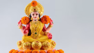 New Year 2026: नए साल की शाम को करें मां लक्ष्मी के ये विशेष उपाय, घर में होगा मां लक्ष्मी का आगमन