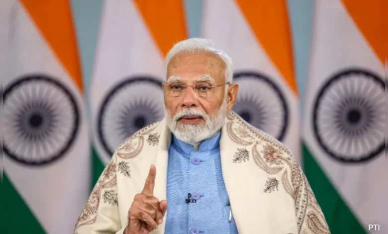 प्रधानमंत्री श्री नरेन्द्र मोदी ने स्वामी विवेकानंद के युवा शक्ति पर आधारित विश्वास को रेखांकित करते हुए संस्कृत सुभाषितम साझा किया